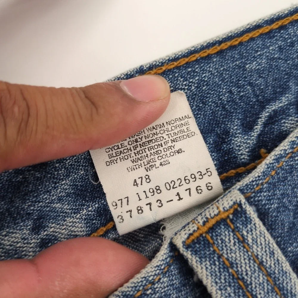 Vtg 1998 Levi's L2 Cargo Flap Pocket Denim Shorts Size 7 RARE Skater 90s Jorts